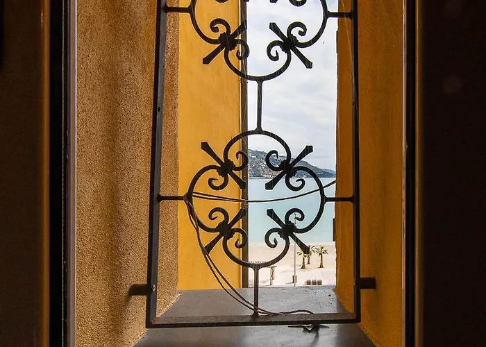Vista Mare E Comfort In Centro Storico דירה מנטון