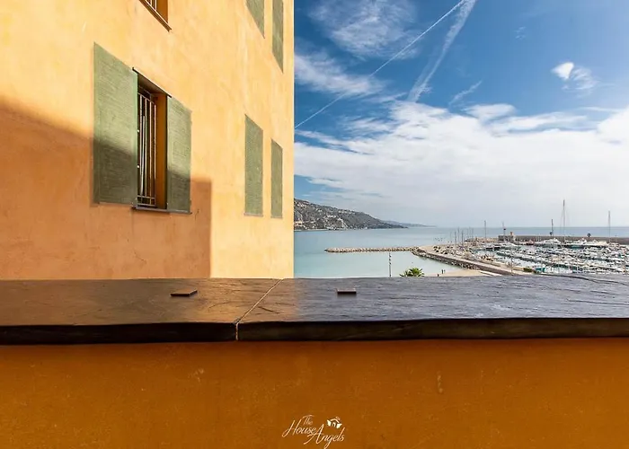 Vista Mare E Comfort In Centro Storico מנטון